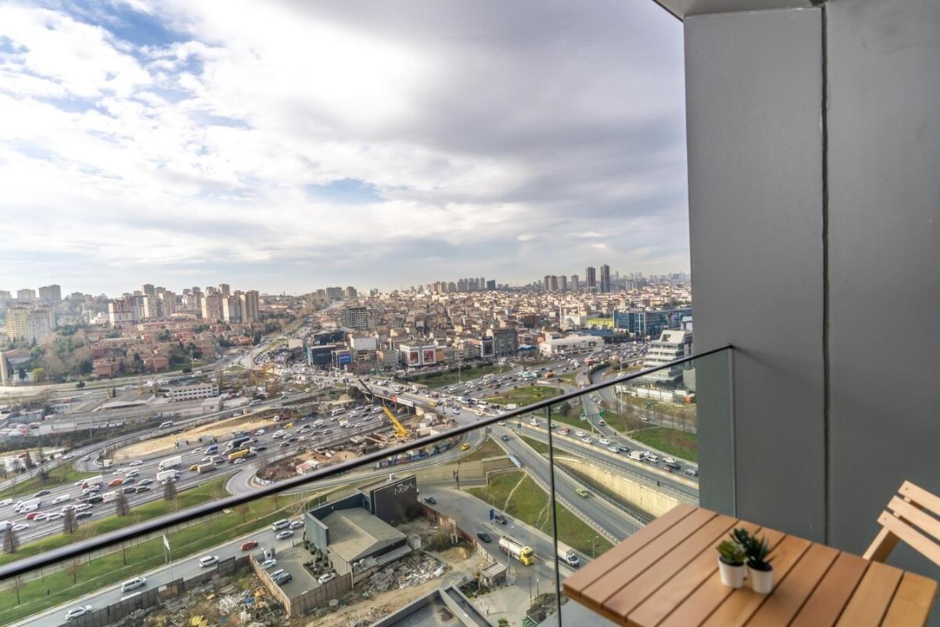 Daire Stylish Living - Your Urban Charm